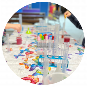 Material de laboratori educatiu per fer estacions científiques